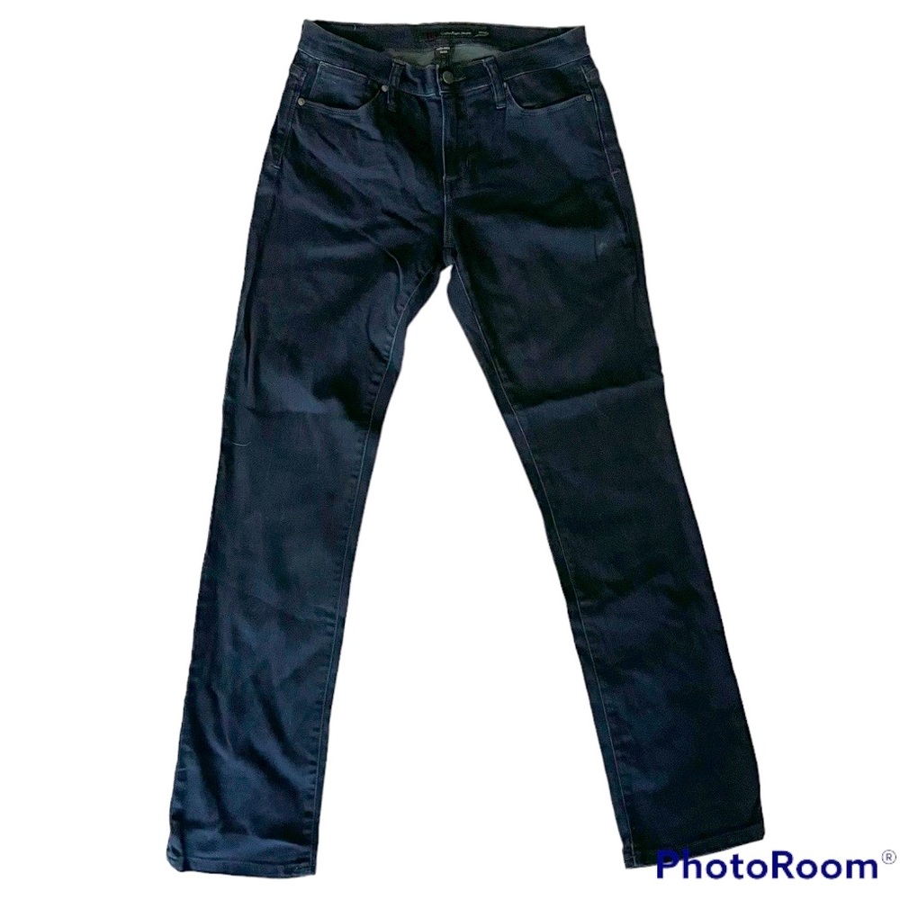 Calvin Klein Jeans. Mid-rise Slim. Dark Blue. Never worn.